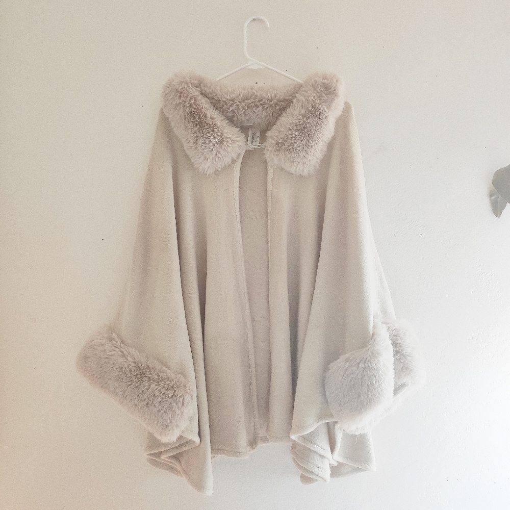 Tan faux fur cape